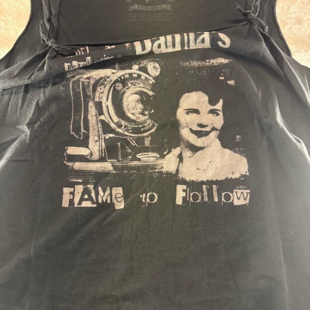 Se7en deadly sins Black Dahlia Graphic Tee by Sullen